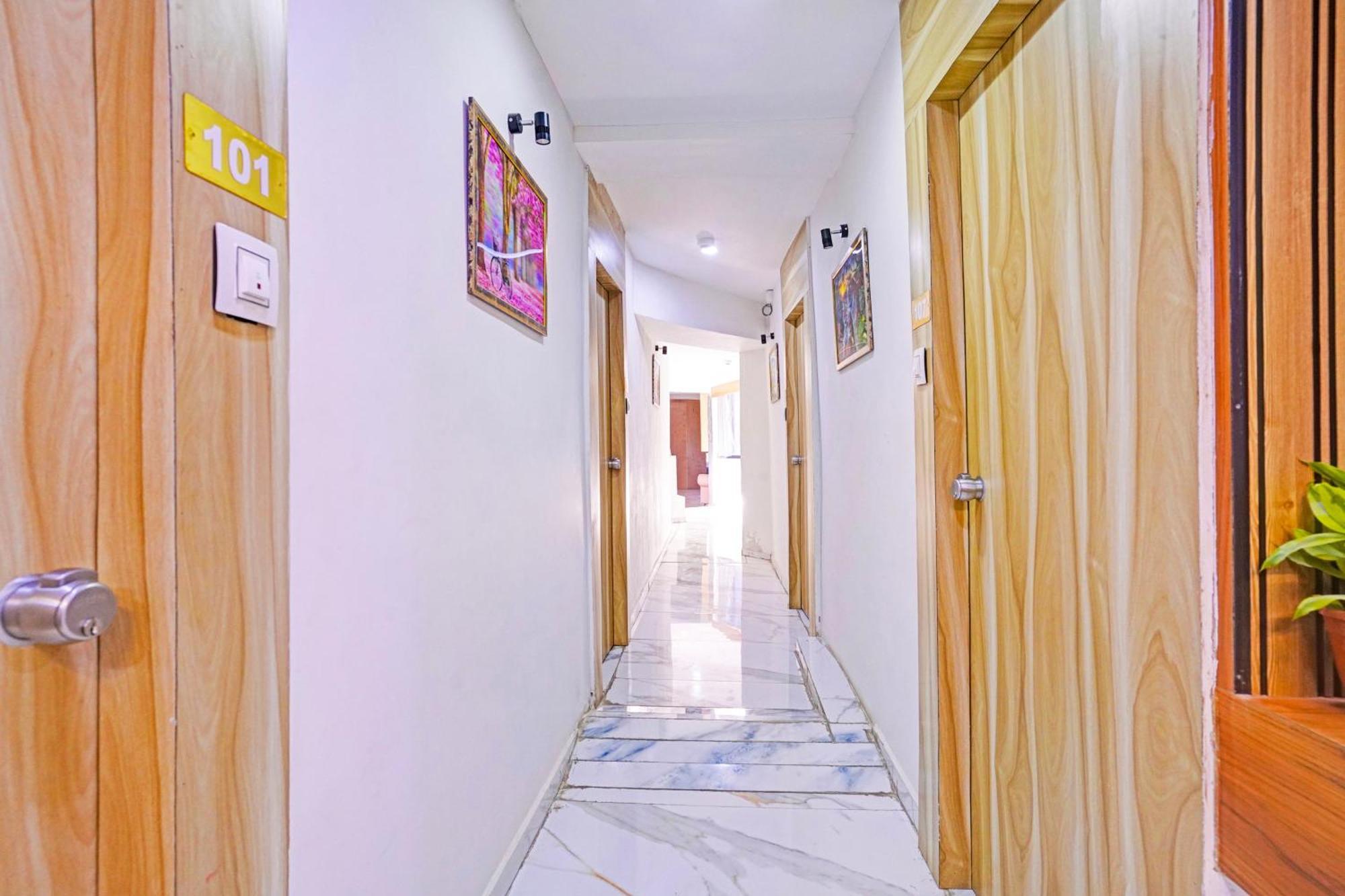 Hotel O Patang 24 Ahmedabad Exterior photo