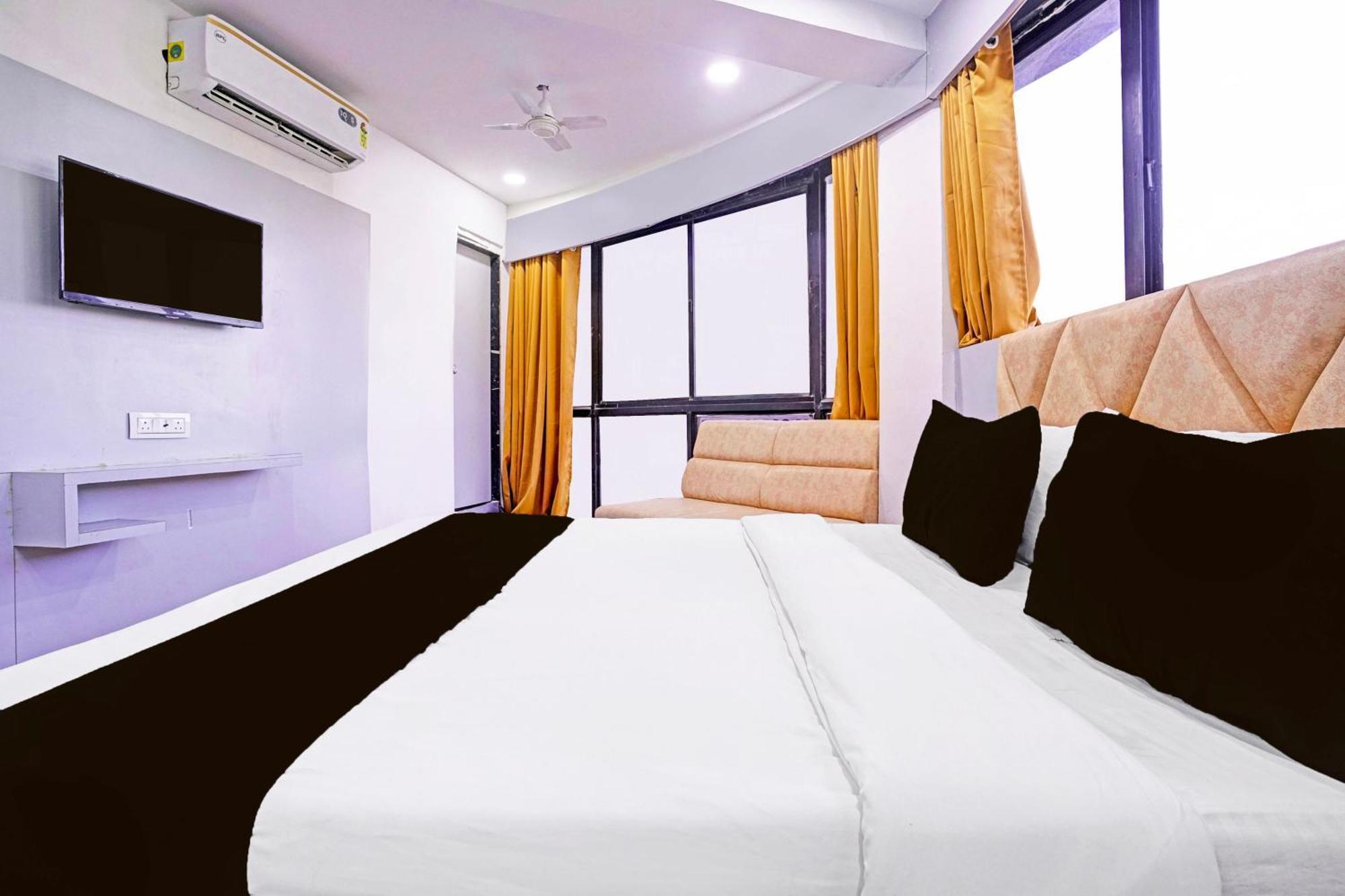 Hotel O Patang 24 Ahmedabad Exterior photo